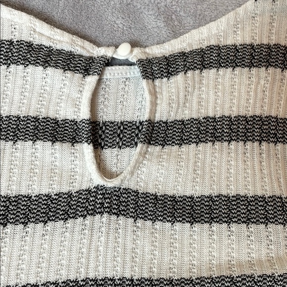Kaileigh Ribbed Striped Sweater Tank Top - Picture 7 of 7